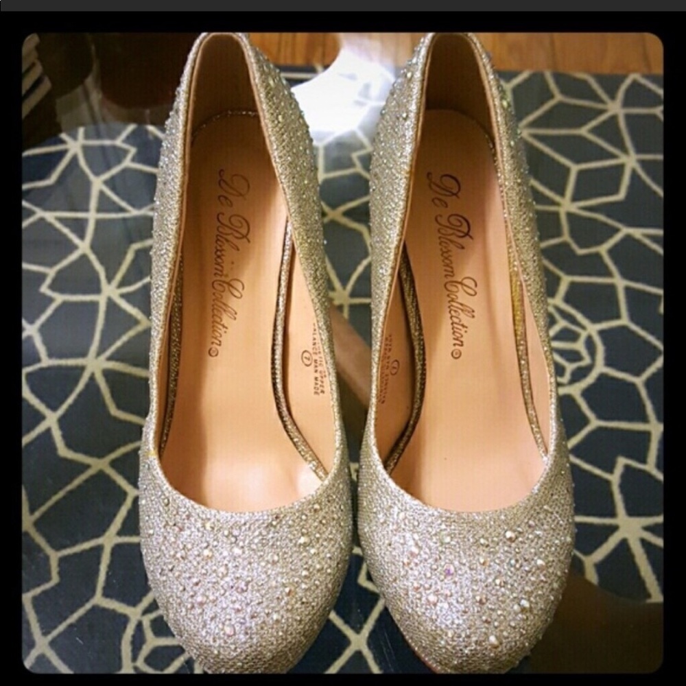 Heels - Picture 7 of 7
